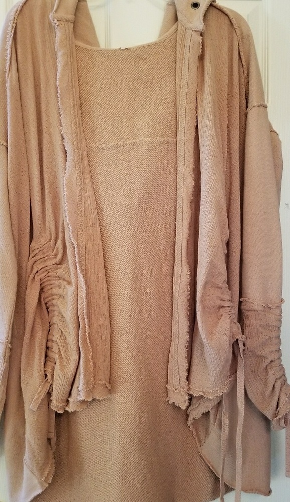 Free People Get yer Guage  Cardi !!!